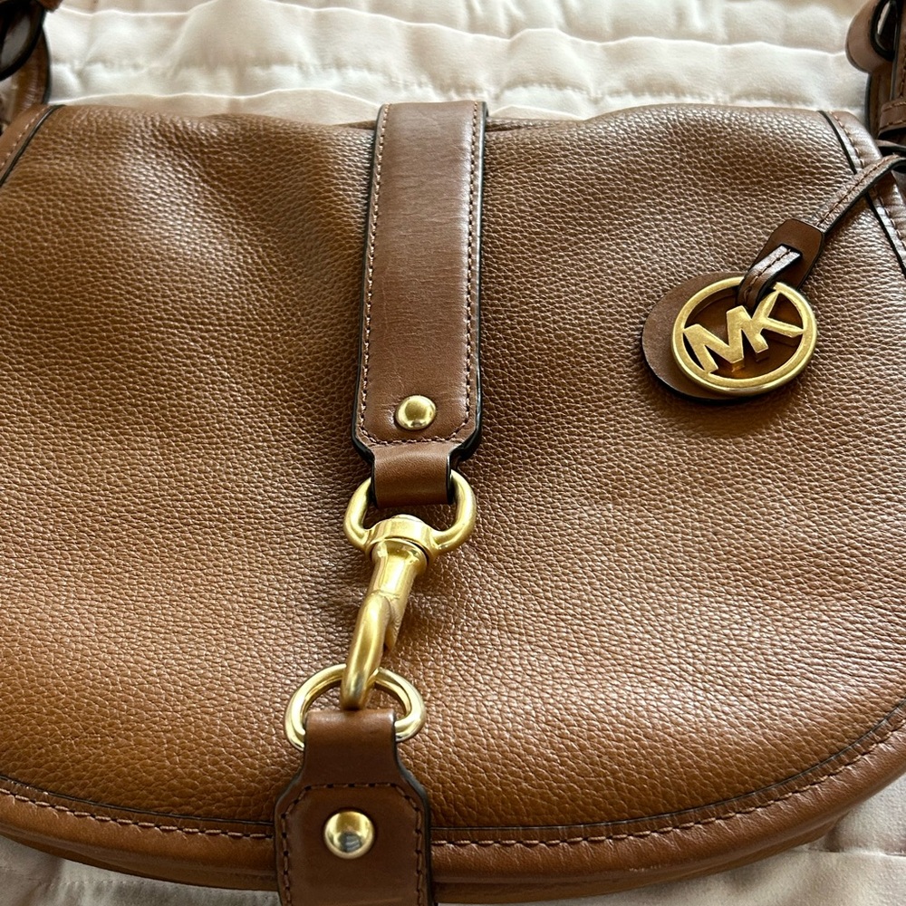 Price Drop! New with tags Michael Kors Brown Pebbled Leather Bag,Gold Hardware